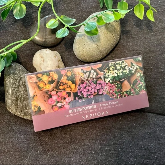 Sephora #EYESTORIES Eye Shadow Palettes (Set of 2) - Picture 4 of 10